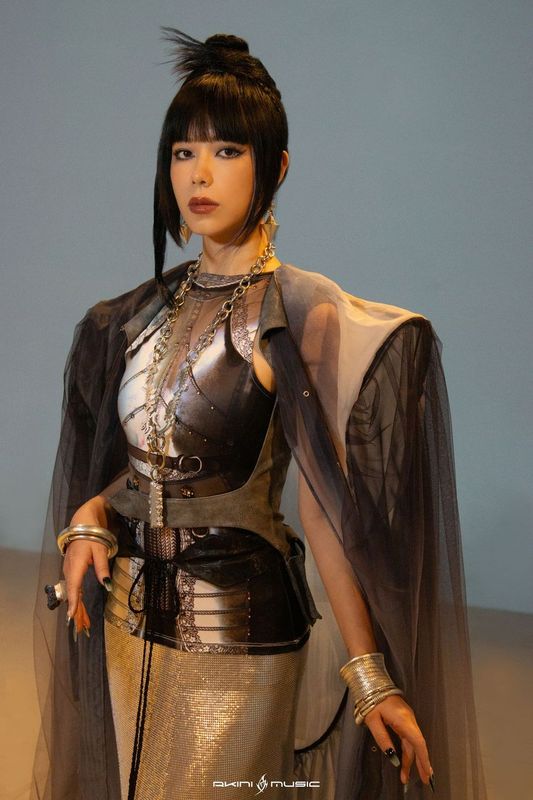 Wawancara Eksklusif: Akini Jing Bicara Persona Cyberpunk