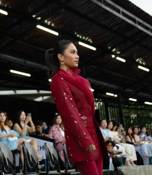 Cara Jalan di Catwalk Dihujat Netizen, Azizah Salsha: Aku Harus Banyak Belajar