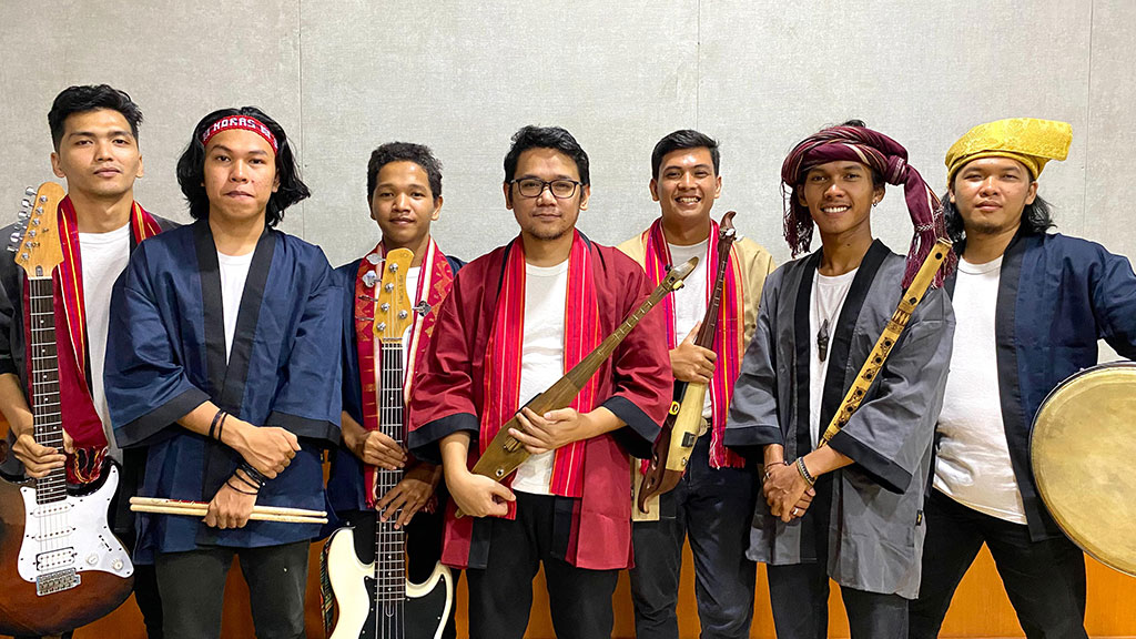 Grup Etno-Progresif De Tradisi Sampaikan Pesan dari Sungai Binge
