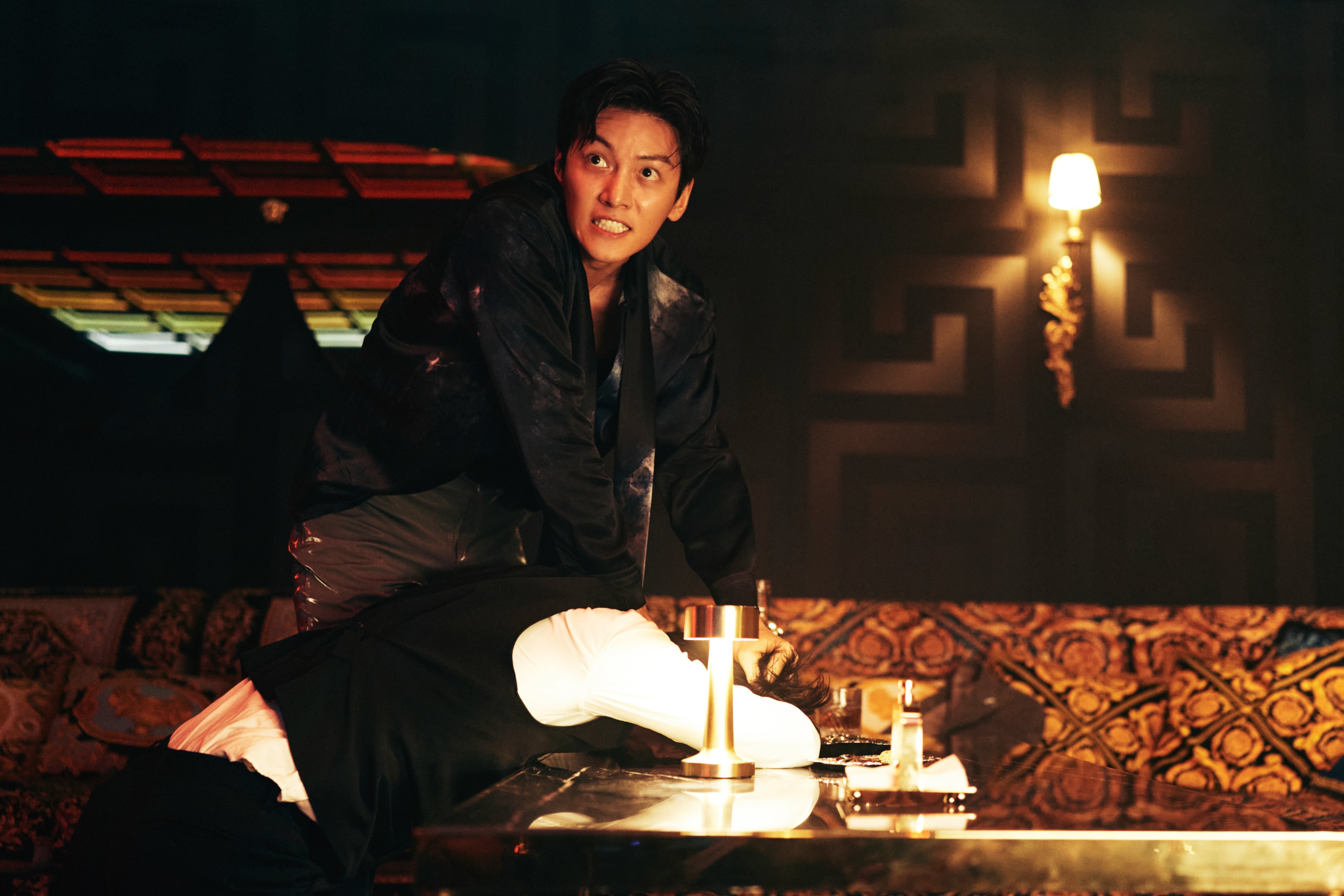 Potret Ji Chang Wook Jadi Penjahat Berjuluk Mad Dog di Film Revolver