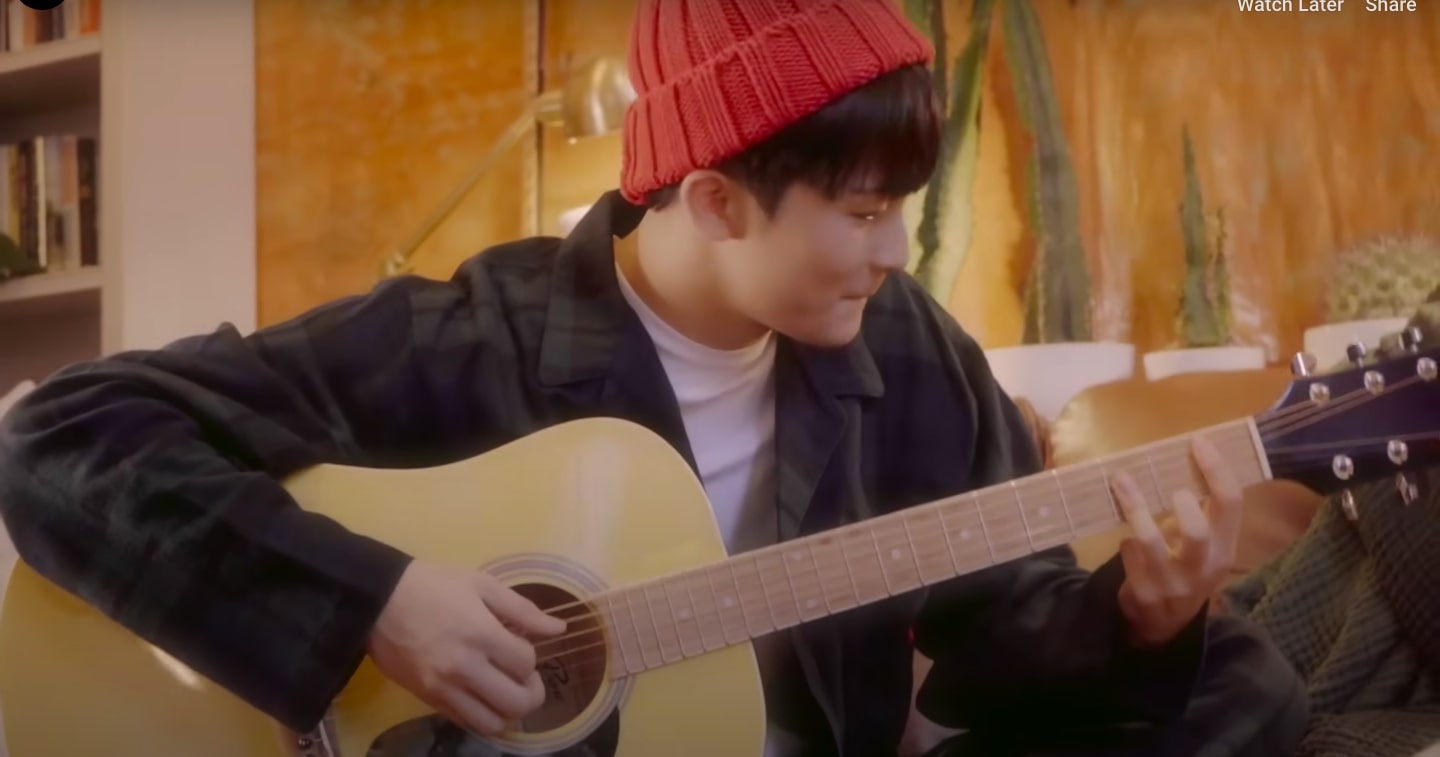 Multitalenta! Ini 10 Idol K-Pop yang Jago Main Alat Musik