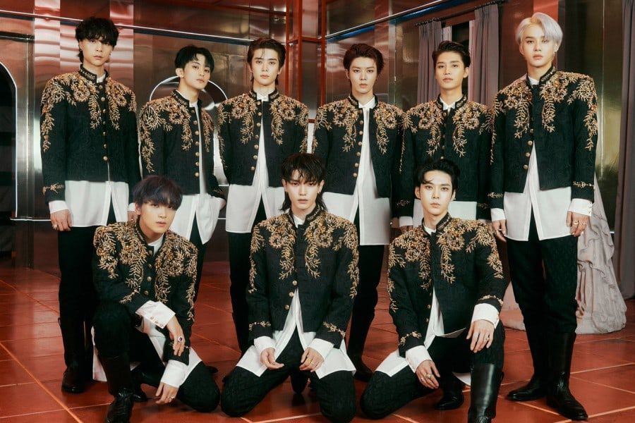Deretan Lagu K-pop yang <i>Vibesnya</i> Halloween Banget, Wajib Masuk <i>Playlist</i>!