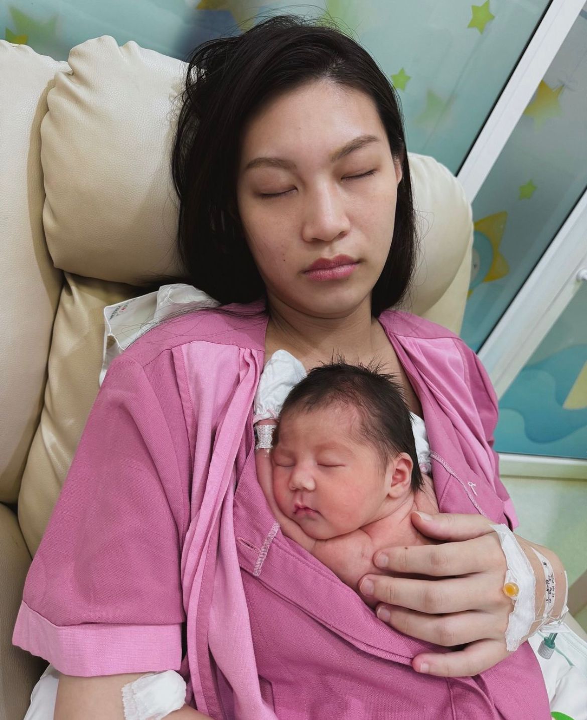Resmi Jadi Ibu, Patricia Gouw Melahirkan Putri Pertama di Bangkok