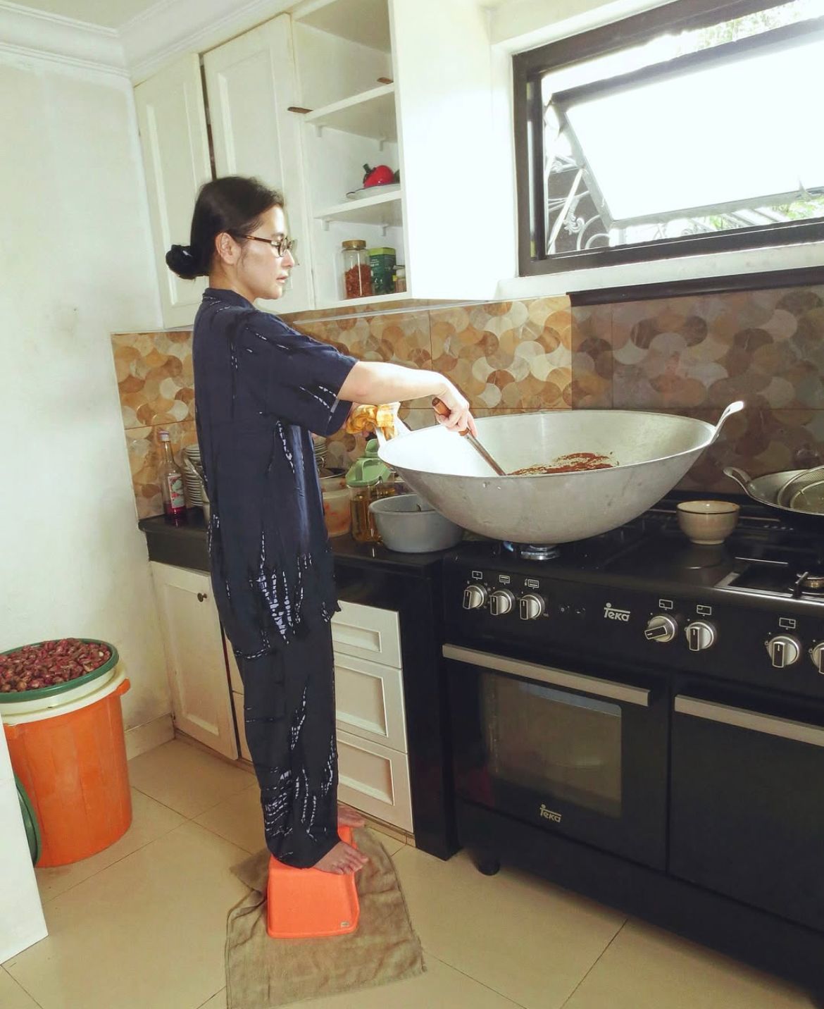 Cara Para Artis Sambut Lebaran 2025, Ada yang Siapkan Meja Pingpong hingga Masak Rendang