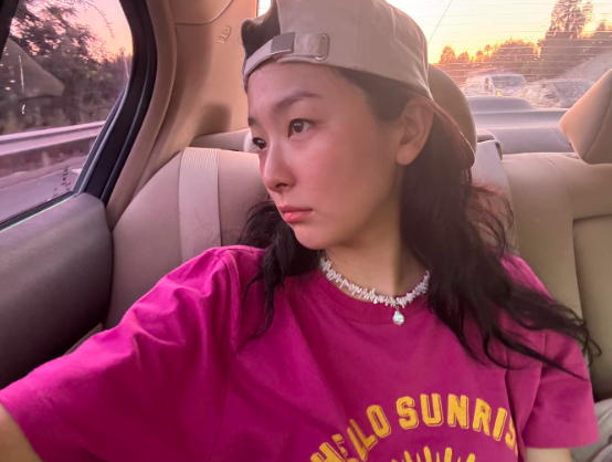 Potret 8 Idol K-pop Ini Tetap Menawan Meski Tanpa Makeup