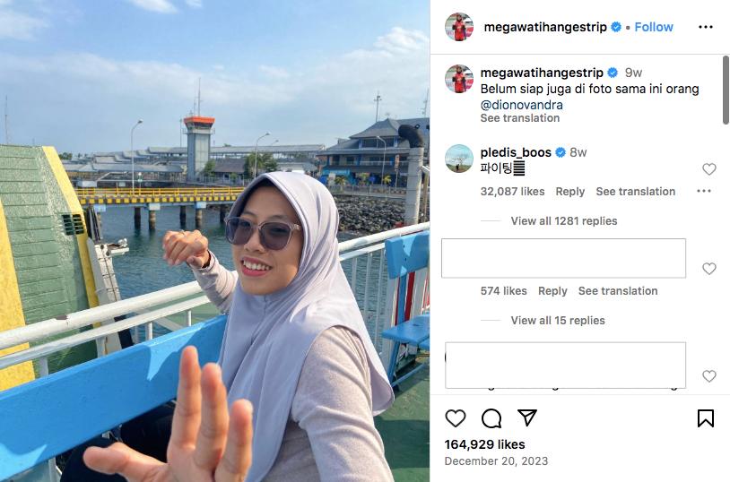 Viral, Seungkwan SEVENTEEN Foto Bareng Megawati Red Sparks Sambil Pose <i>Love</i>