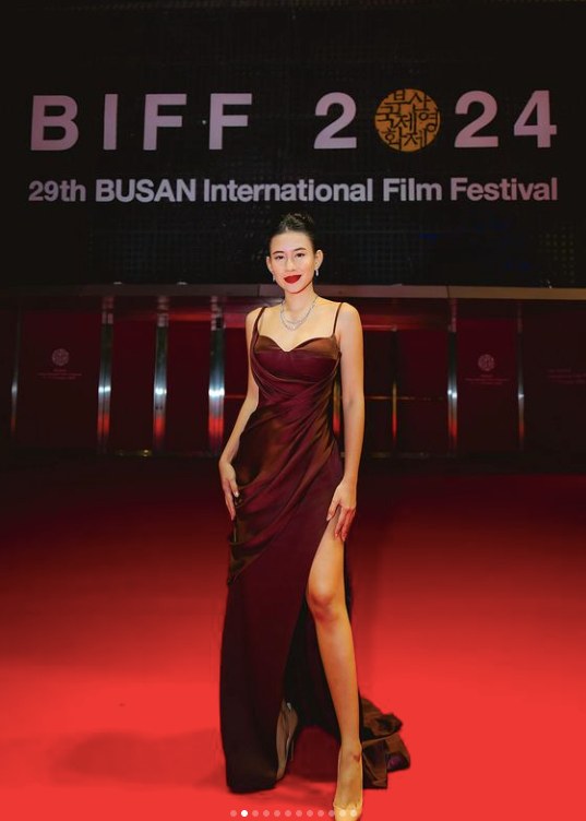 Potret Shenina Cinnamon Foto Bareng Park Seo Jun di BIFF 2024 Bikin Iri Netizen