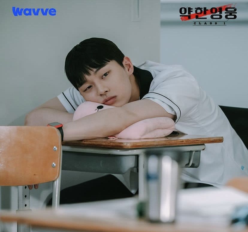 7 Drakor yang Dibintangi Choi Hyun Wook: Twinkling Watermelon hingga Racket Boys