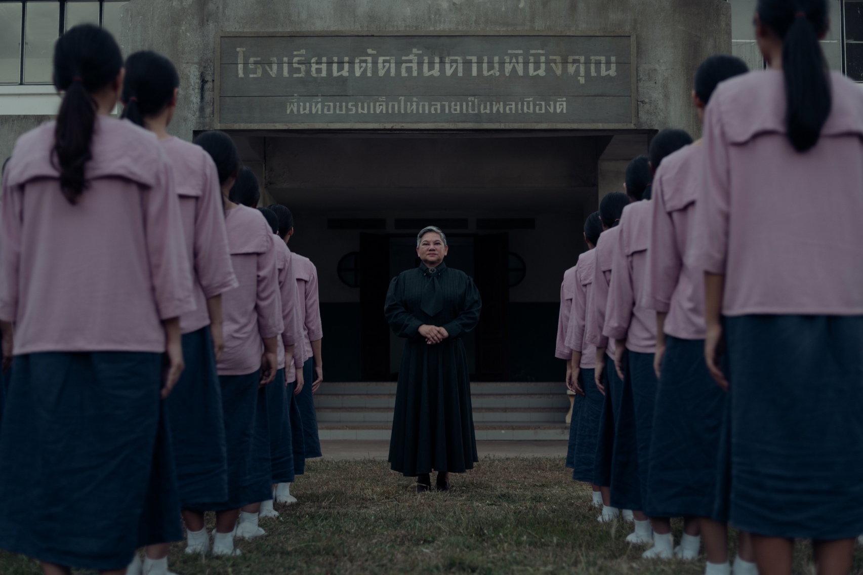 Sinopsis dan Pemeran Film Horor Thailand <i>Host</i>, Diangkat dari Legenda Roh Penjaga Bayi