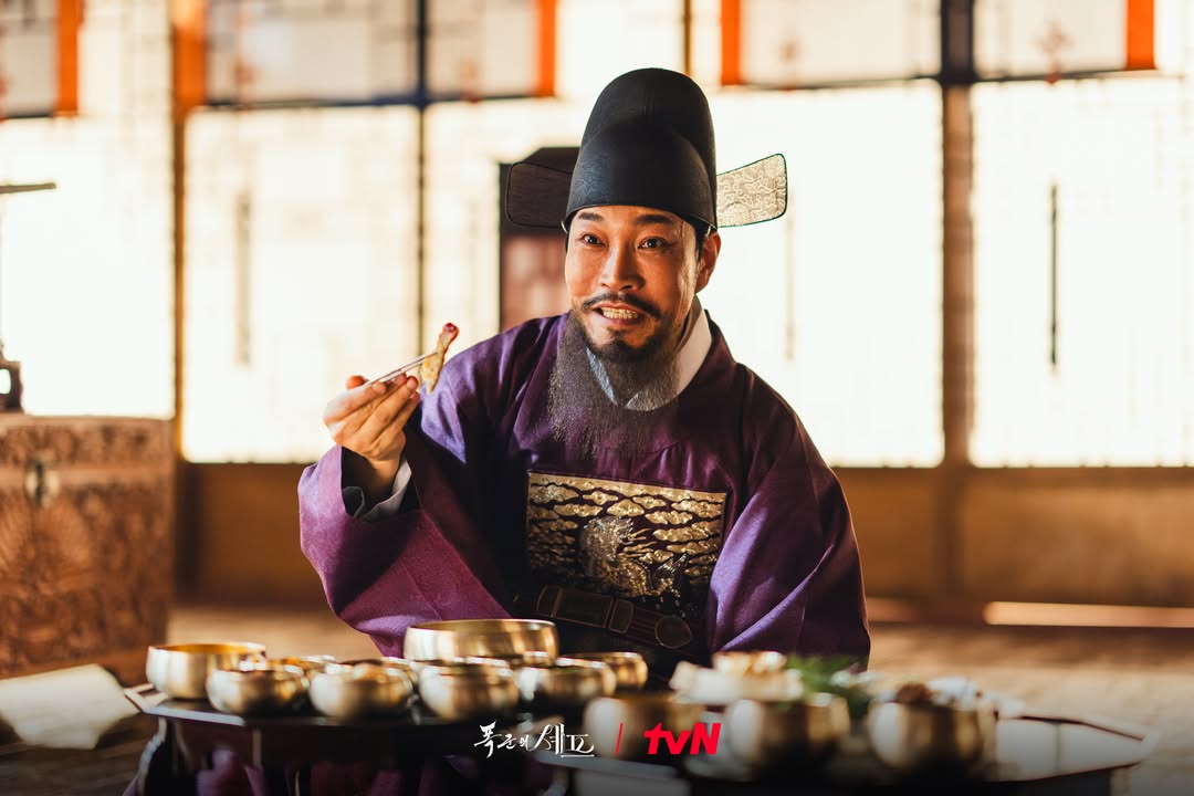 Intip Kisah Asmara Pemain Bon Appétit, Your Majesty di Dunia Nyata, Lee Chae-min Punya Pacar?