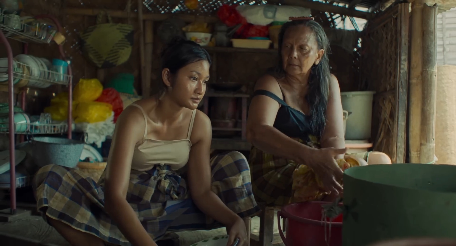 Review Film Pangku: Kisah Pilu Wanita Pantura Karya Reza Rahadian