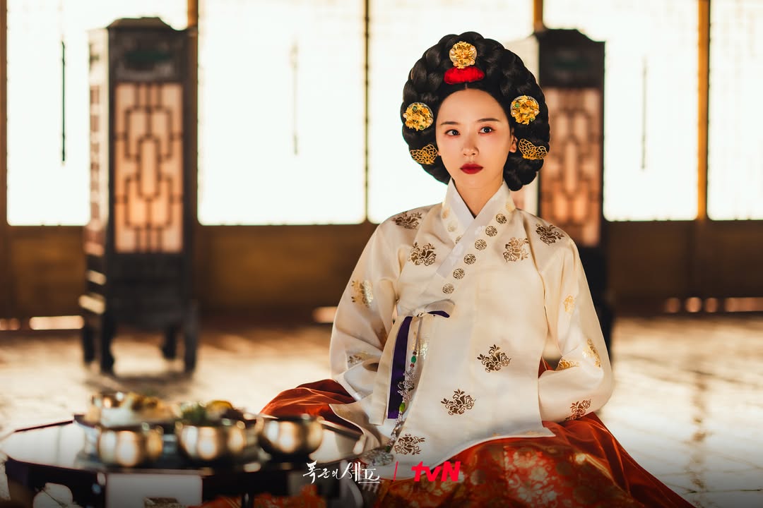 Intip Kisah Asmara Pemain Bon Appétit, Your Majesty di Dunia Nyata, Lee Chae-min Punya Pacar?