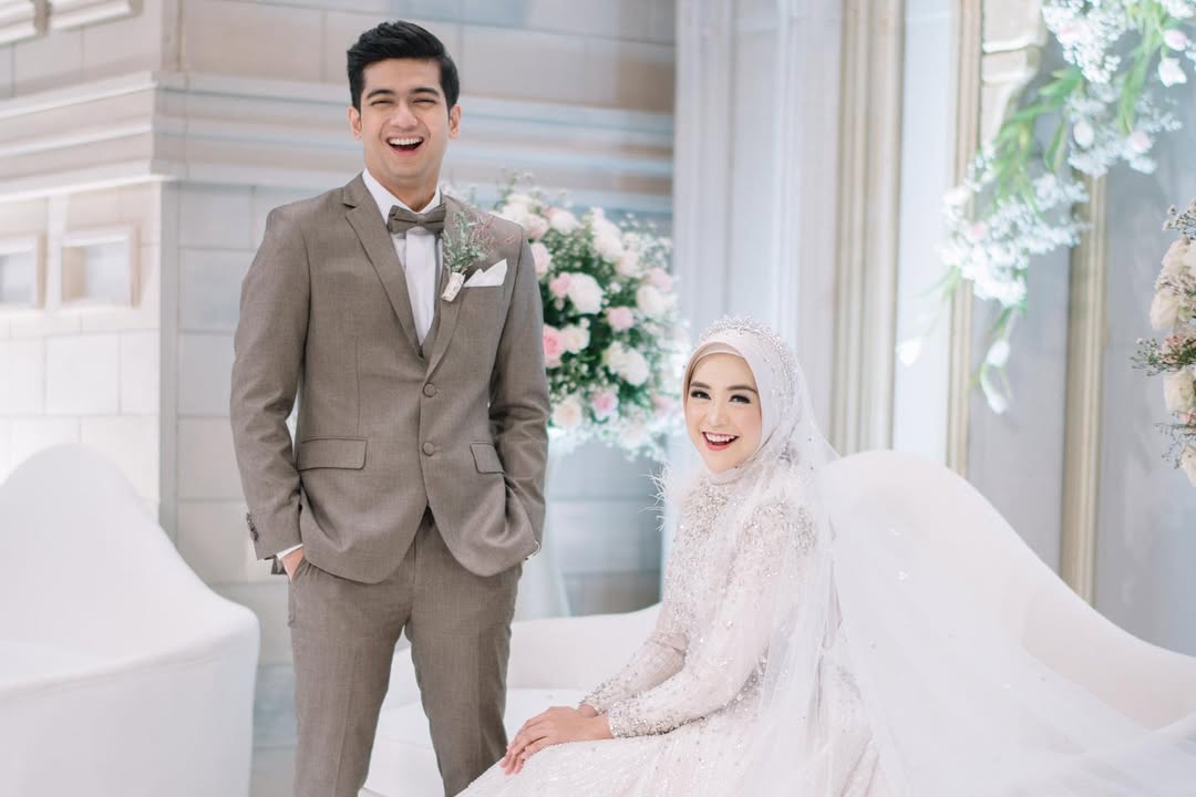 5 Pasangan Artis yang Lamarannya Disiarkan di TV, Terbaru El Rumi dan Syifa Hadju