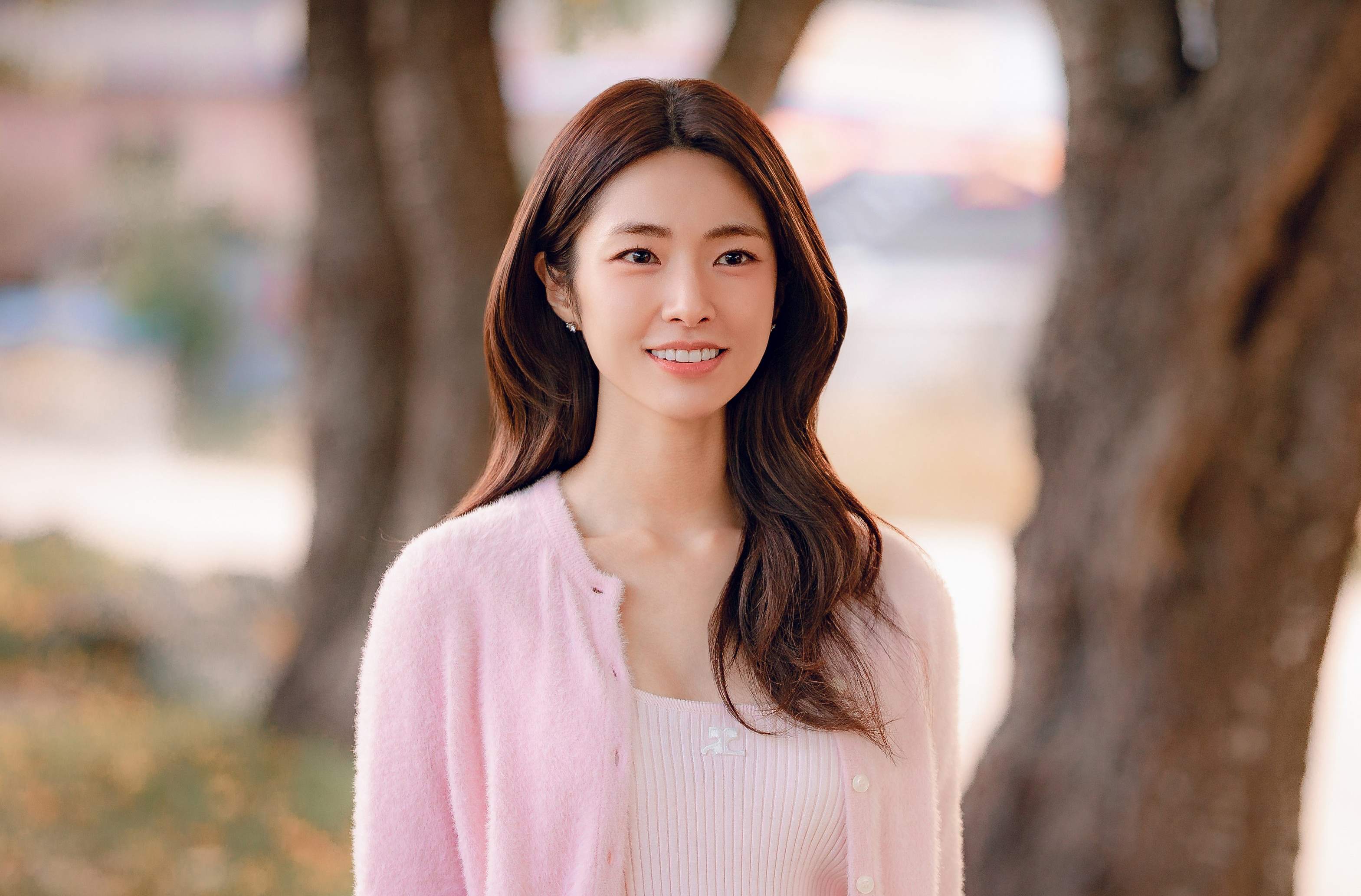 5 Drama yang Dibintangi Ha Young, Terbaru Ada Our Sticky Love