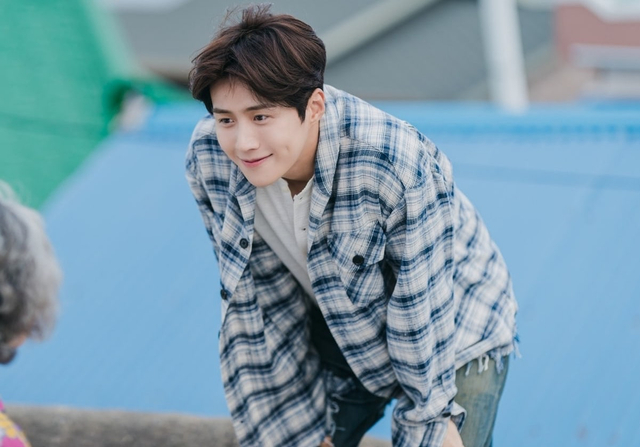 8 Karakter Ikonik Kim Seon Ho: Joo Ho Jin hingga Han Ji Pyeong