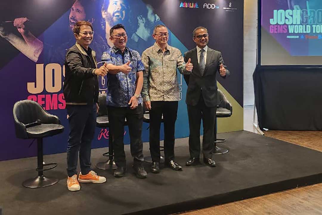 Josh Groban Bakal Tampil dengan Orkestra di Jakarta, Promotor: Persiapannya 3 Kali Lebih Rumit