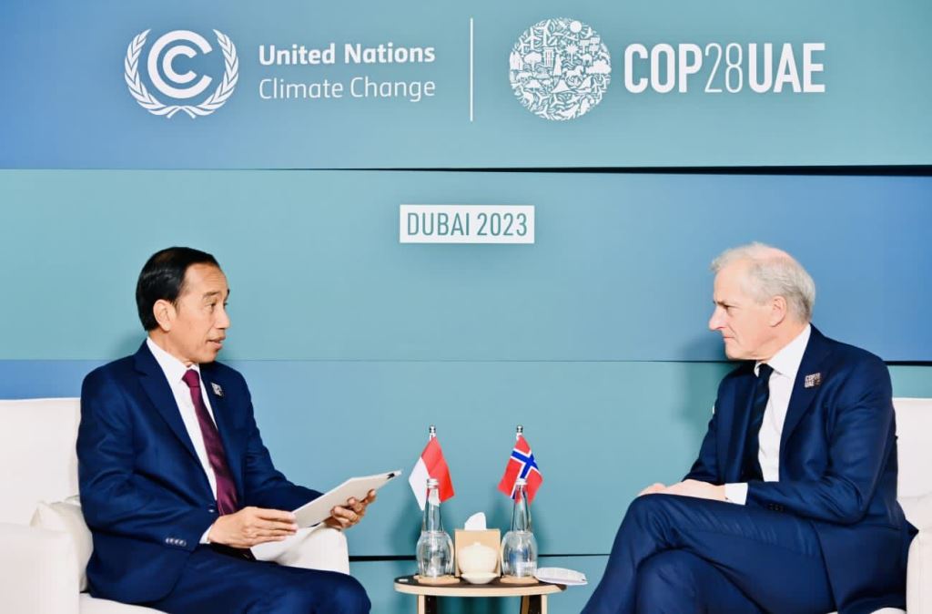 Bertemu PM Norwegia, Presiden Jokowi Bahas Deforestasi dan Keadilan Informasi
