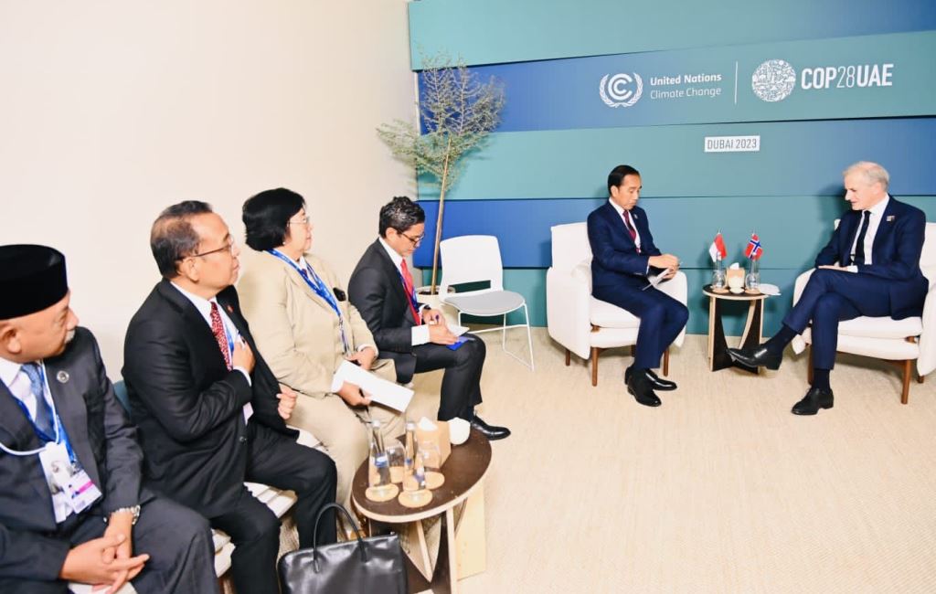 Bertemu PM Norwegia, Presiden Jokowi Bahas Deforestasi dan Keadilan Informasi
