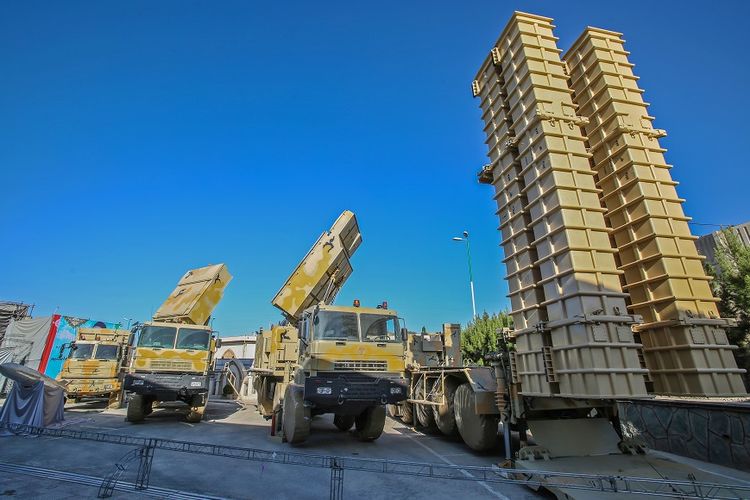 Mengintip 8 Senjata Mematikan Buatan Iran yang Ditakuti Dunia