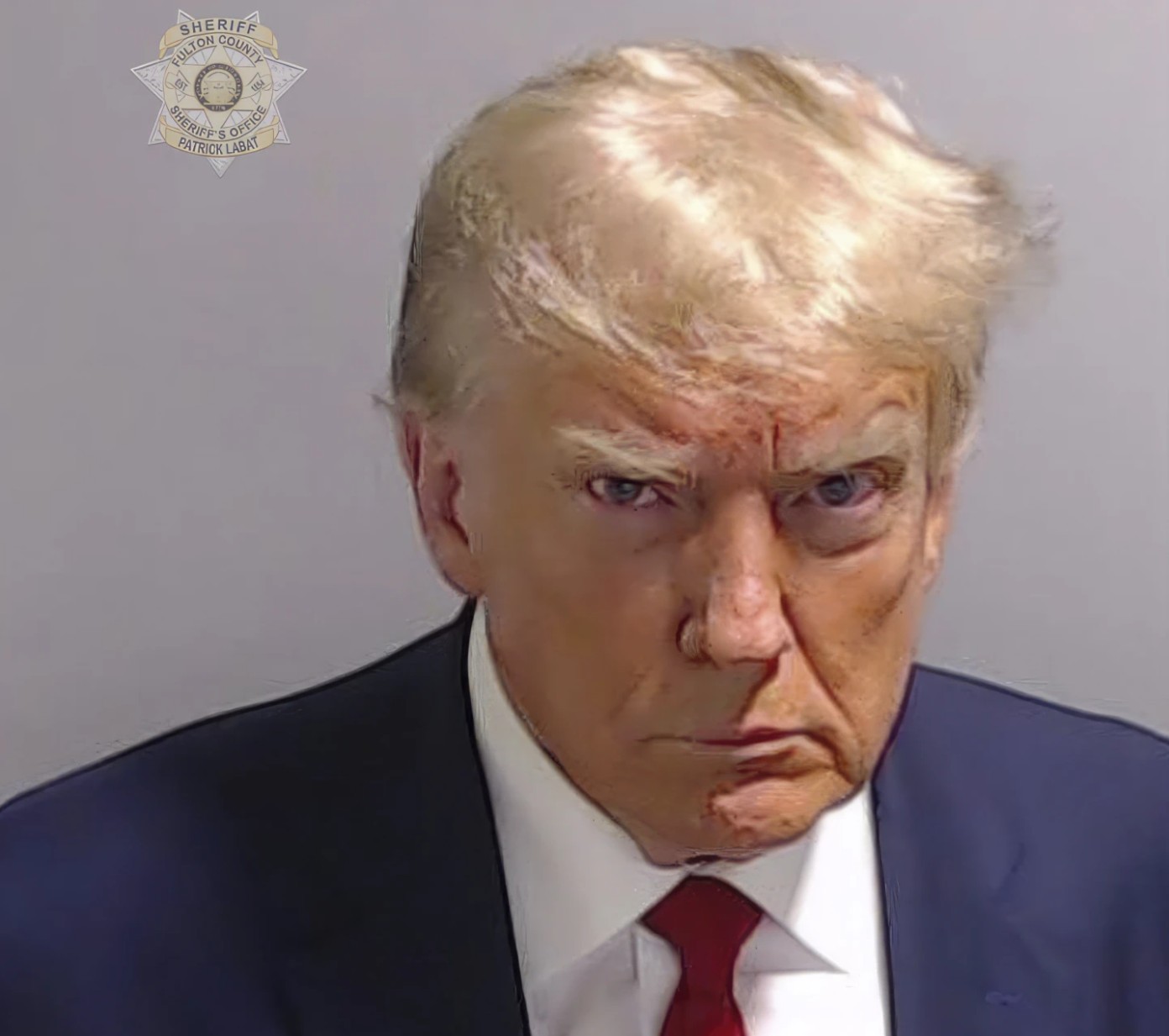 Makna Tersirat Foto Resmi Pelantikan Donald Trump Nan Seram