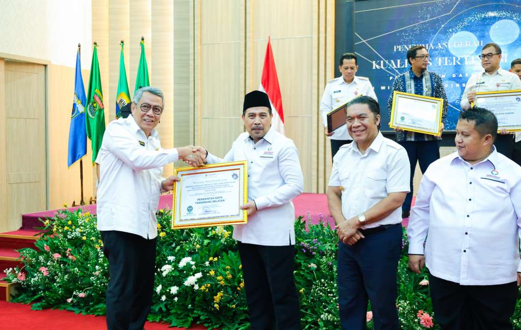 Tertinggi Soal Kepatuhan Pelayanan Publik, Pemkot Tangsel Borong 3 Penghargaan dari Ombudsman RI