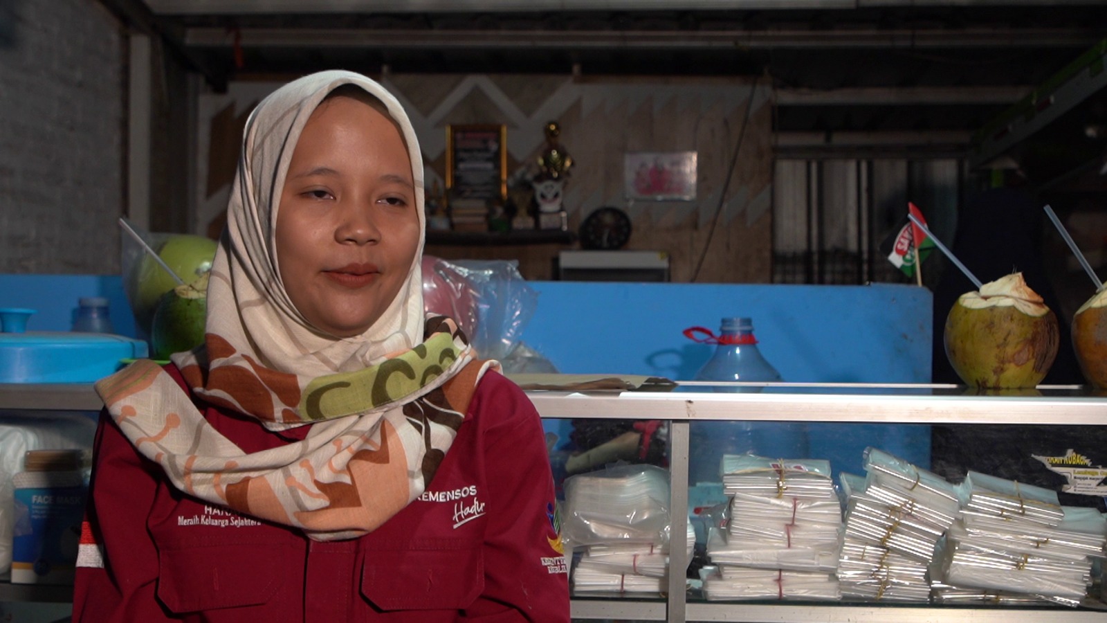 Pos Indonesia Salurkan Bansos PKH dan Sembako Triwulan ke-4 untuk Belasan Ribu KPM di Bandung
