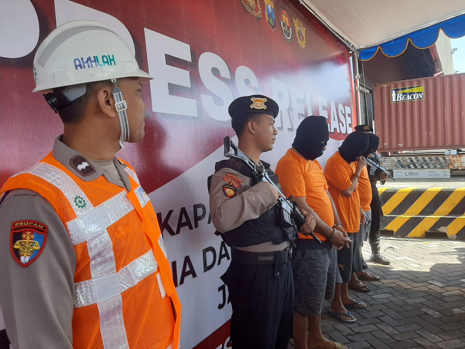 Polisi Bongkar Ekspor Ratusan Motor Ilegal ke Timor Leste