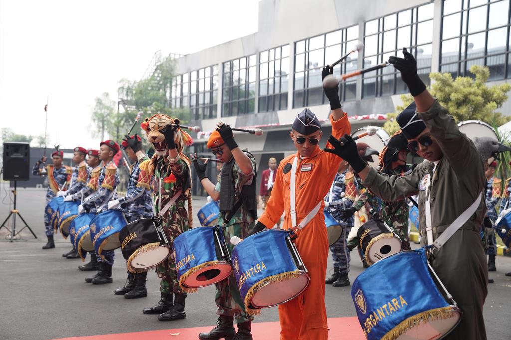 MS GLOW Gaungkan Semangat Juara Kemerdekaan dengan Berbagi Bersama Para Veteran pada Peringatan HUT ke-79 RI