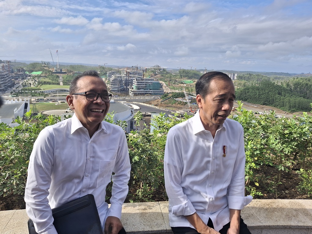 Jokowi Perlihatkan Suasana Kantor Presiden di IKN