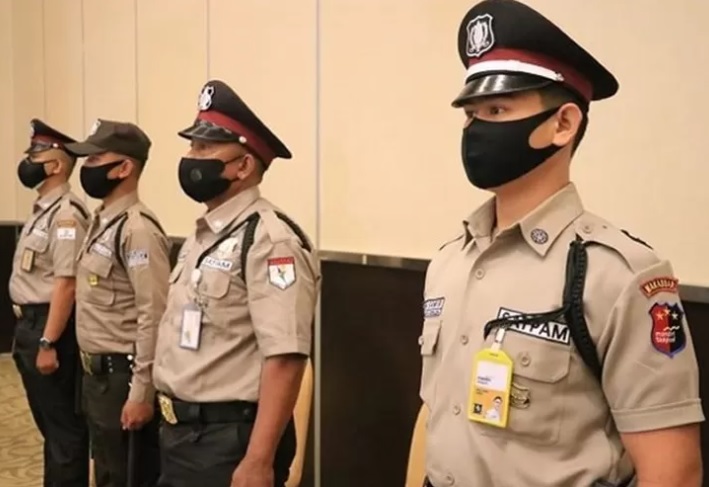 Intip Evolusi Seragam Satpam dari Masa ke Masa