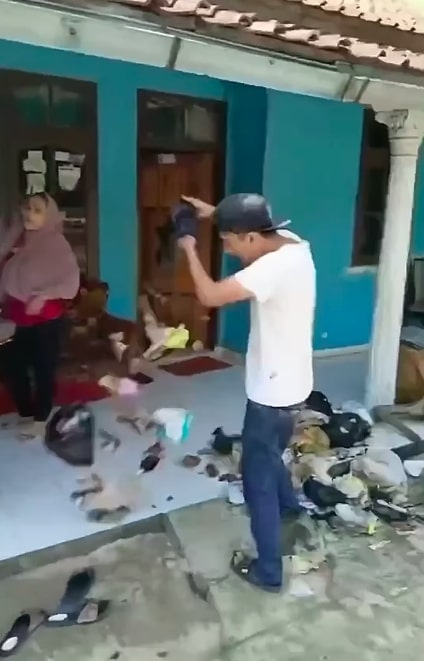 Viral! Ketahuan Buang Sampah Sembarangan, Warga Balas Kirim Sampah ke Rumah Pelaku