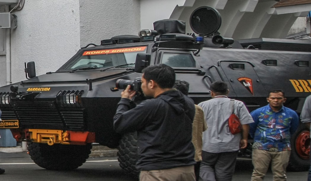 Spesifikasi Mobil Rantis Brimob Polri, Body Full Lapis Baja