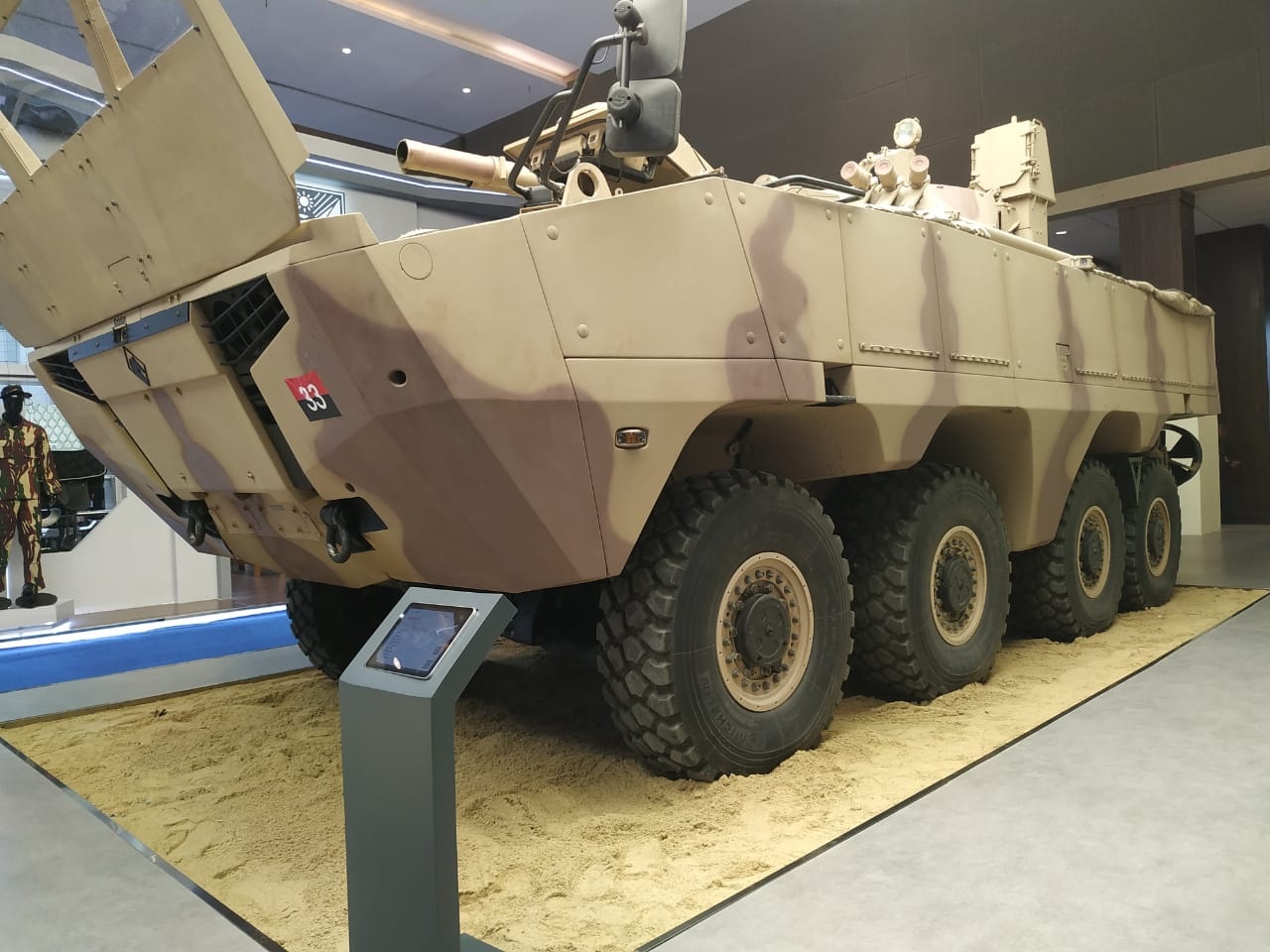 EDGE Unjuk Gigi di Indo Defence, Pamerkan Berbagai Alutsista Canggih: dari Ranpur Amfibi hingga Drone <i>Surveillance</i>