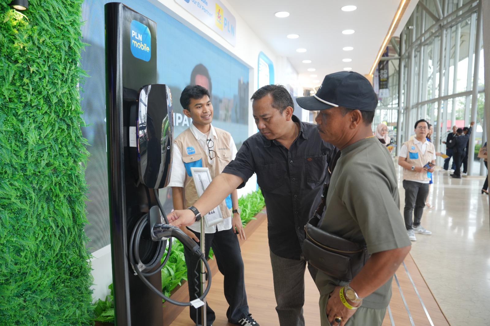 Promo Home Charging dari PLN, Dapat Bonus Voucher Listrik Hingga Rp1,3juta