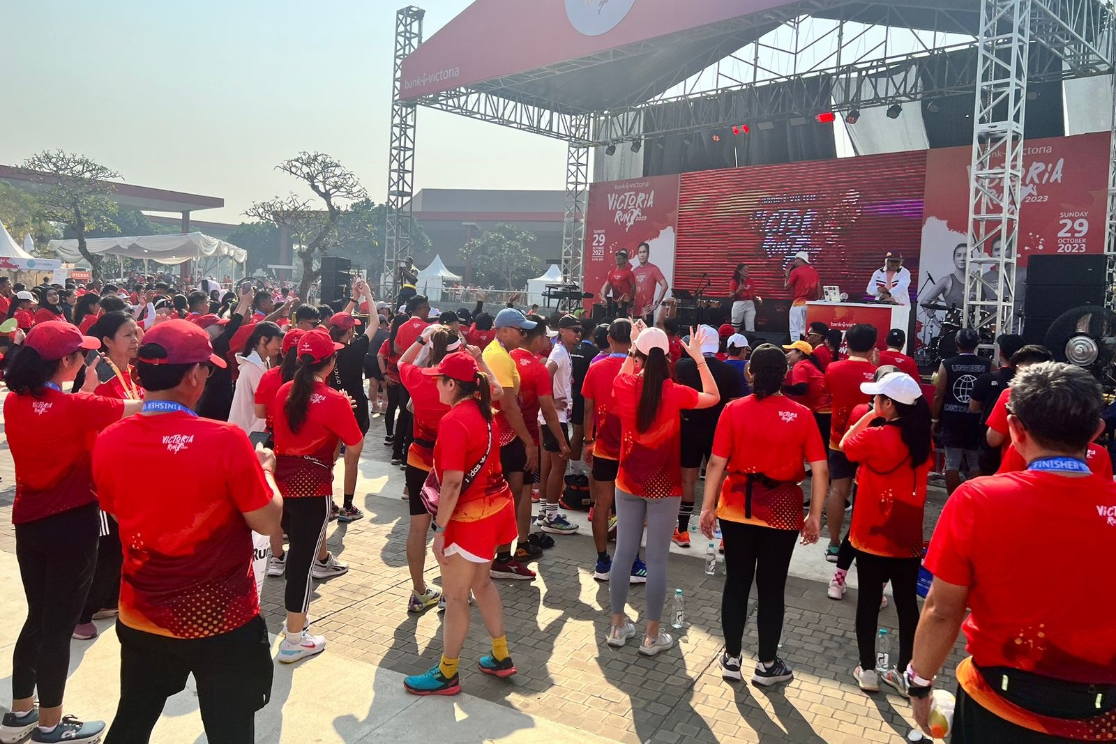 Ribuan Peserta Meriahkan Lomba Lari Victoria Run 2023 di QBIG BSD