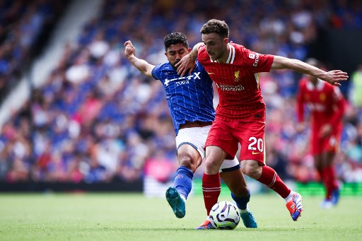 Liverpool Buka Musim dengan Menundukkan Ipswich Town