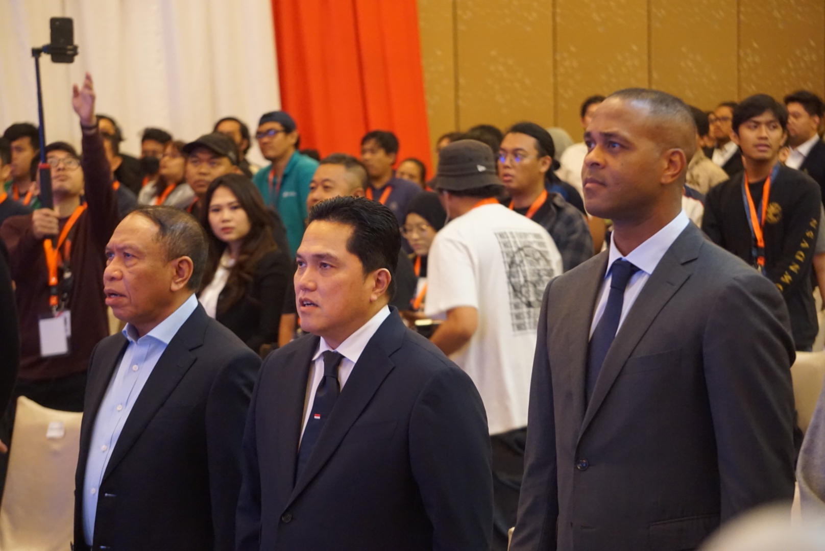 Perkenalan Patrick Kluivert sebagai Pelatih Timnas Indonesia Berlangsung Megah dan Meriah