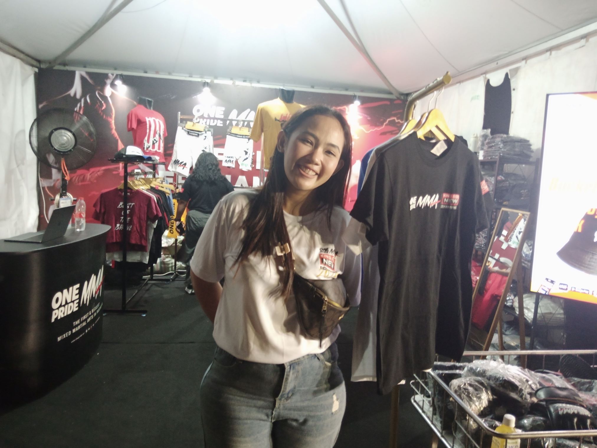 Banyak Keseruan di Luar Arena One Pride MMA 78