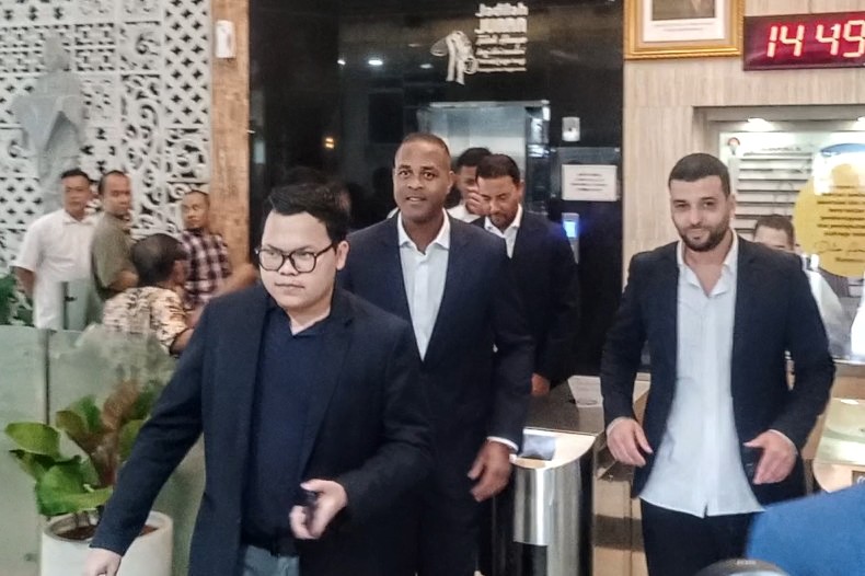 Menpora Dito Bahagia Dikunjungi Patrick Kluivert