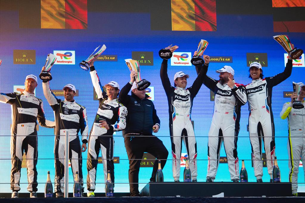 Sean Gelael dan Team WRT 31 Juarai FIA WEC