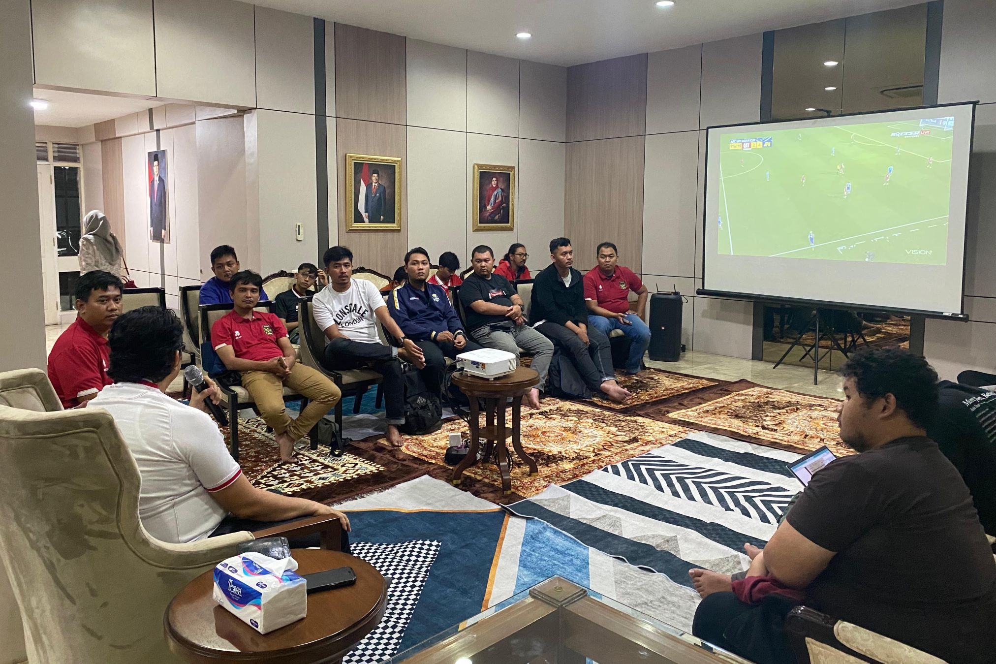 Wakil Ketua DPD RI Mahyudin Sport Jantung Dukung Perjuangan Timnas U-23
