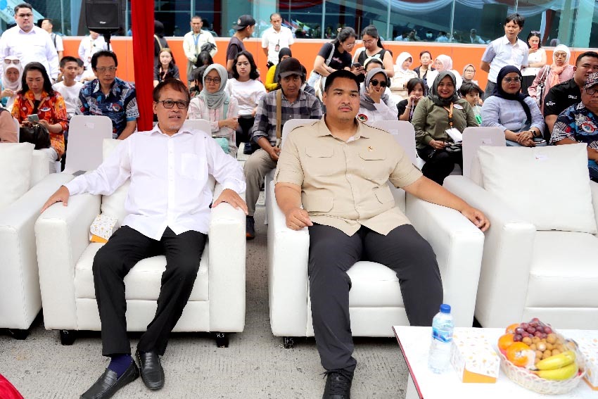 Lepas Delegasi SSEAYP, Menpora Dito Minta Wakil Indonesia Aktif Berdiplomasi