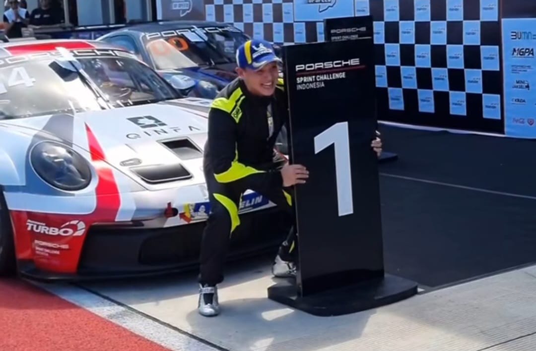 12 Tahun Hiatus, Moreno <i>Comeback</i> dengan Menjuarai Balap Porsche