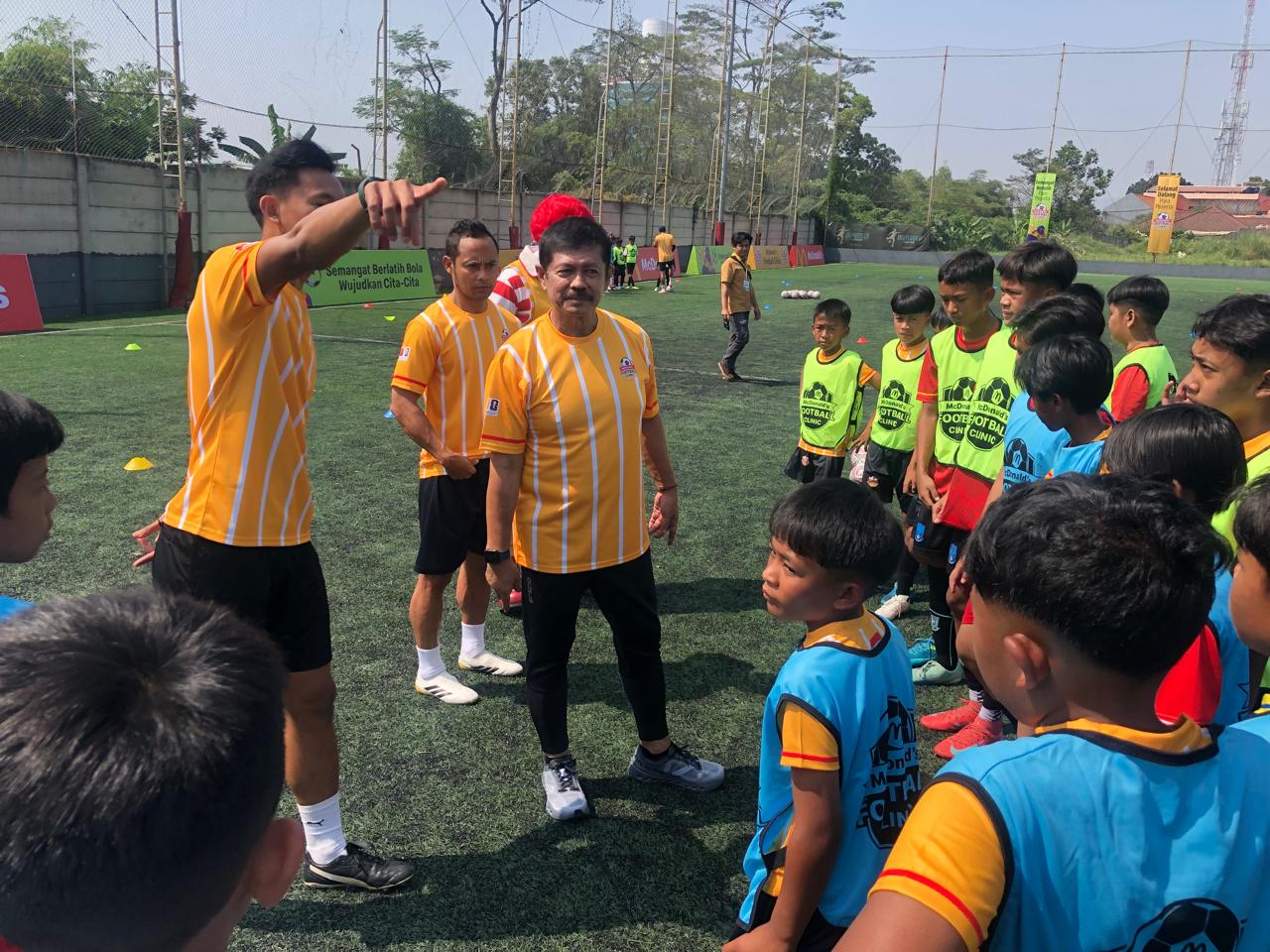 McDonalds Football Clinic Hadir di Bandung, 200 Anak Dilatih Indra Sjafri