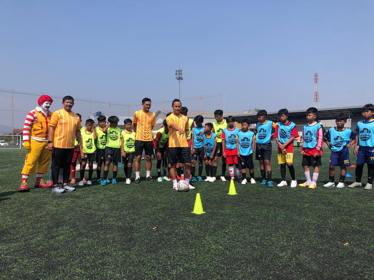 McDonalds Football Clinic Hadir di Bandung, 200 Anak Dilatih Indra Sjafri