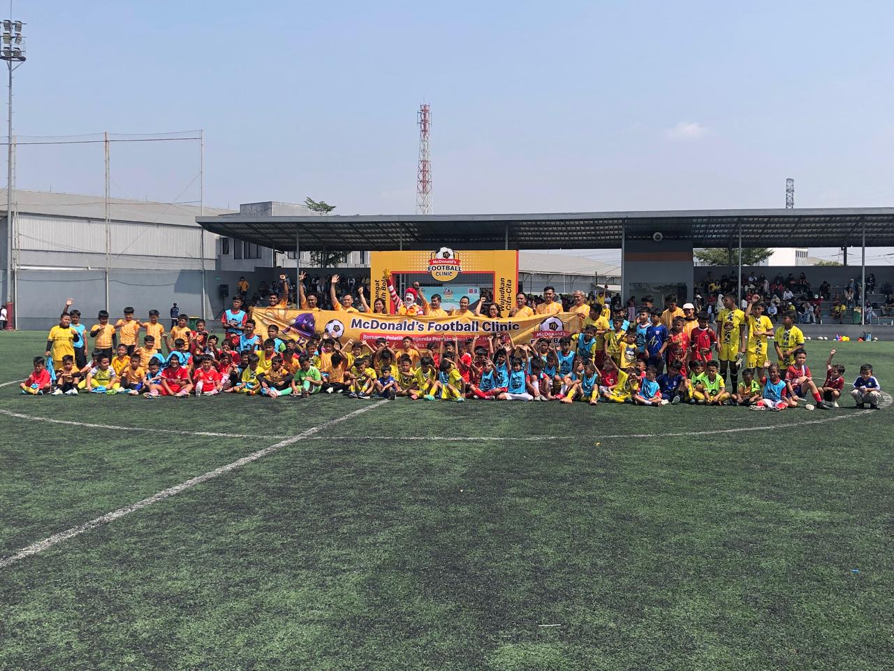 McDonalds Football Clinic Hadir di Bandung, 200 Anak Dilatih Indra Sjafri