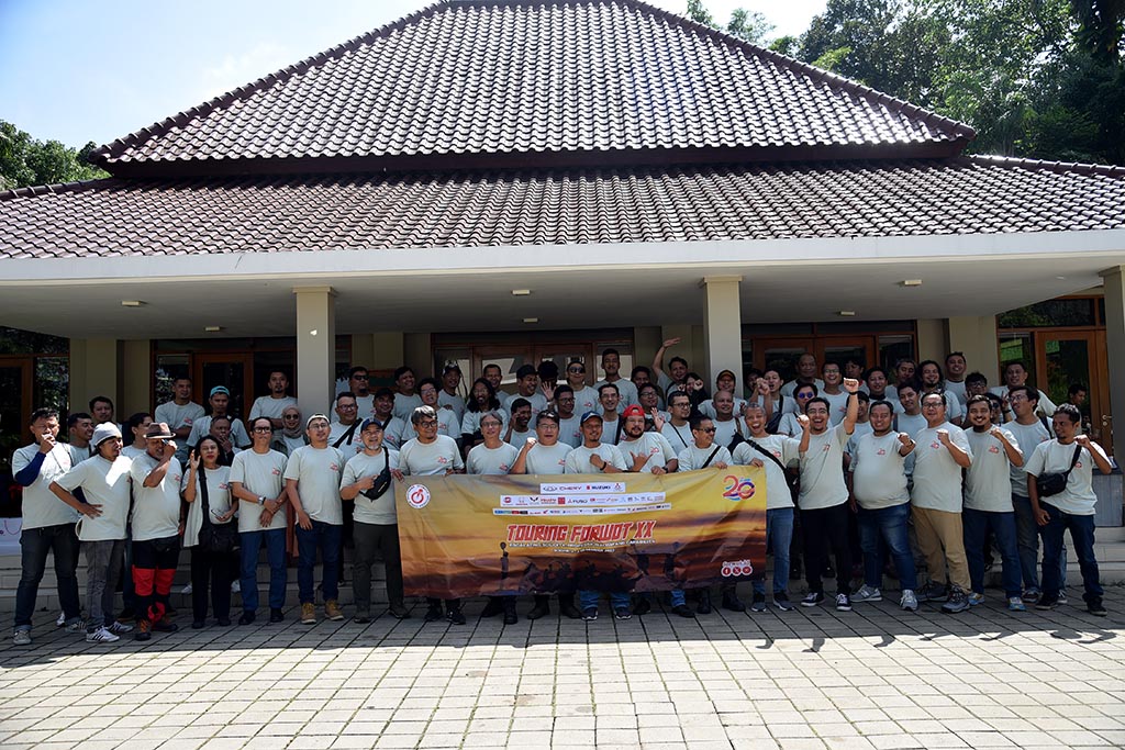 Wartawan Otomotif <i>Update</i> Ilmu Mengenai Dekarbonisasi