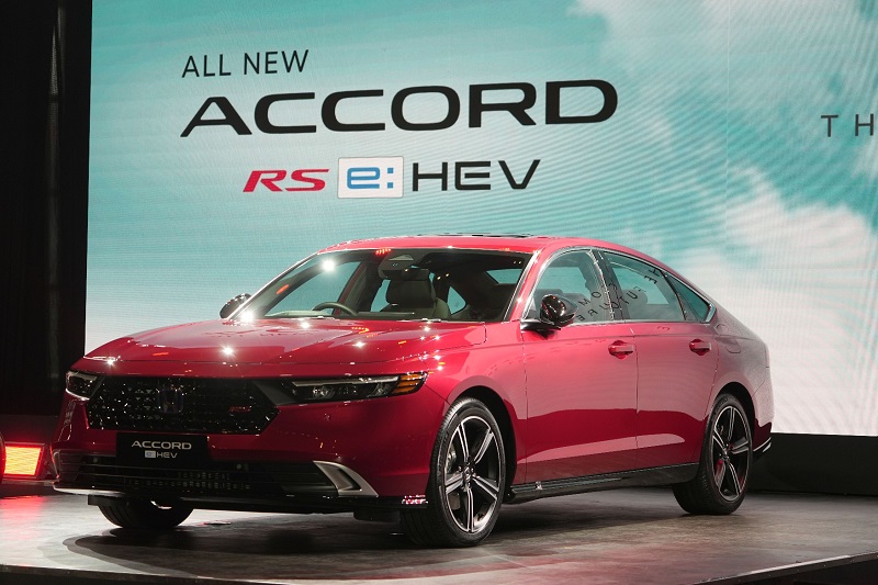 Bidik Pengguna Mobil Eropa, Segini Target Penjualan Honda Accord RS Hybrid