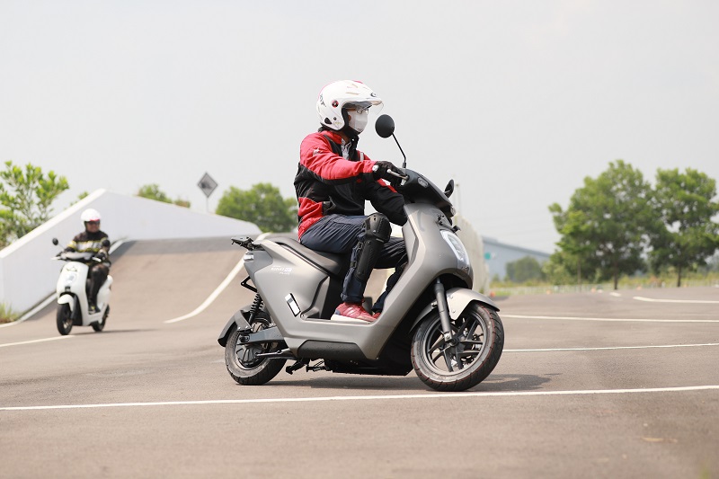Jajal Motor Listrik Honda EM1 e: Seharga Rp33 Juta, Begini Sensasinya