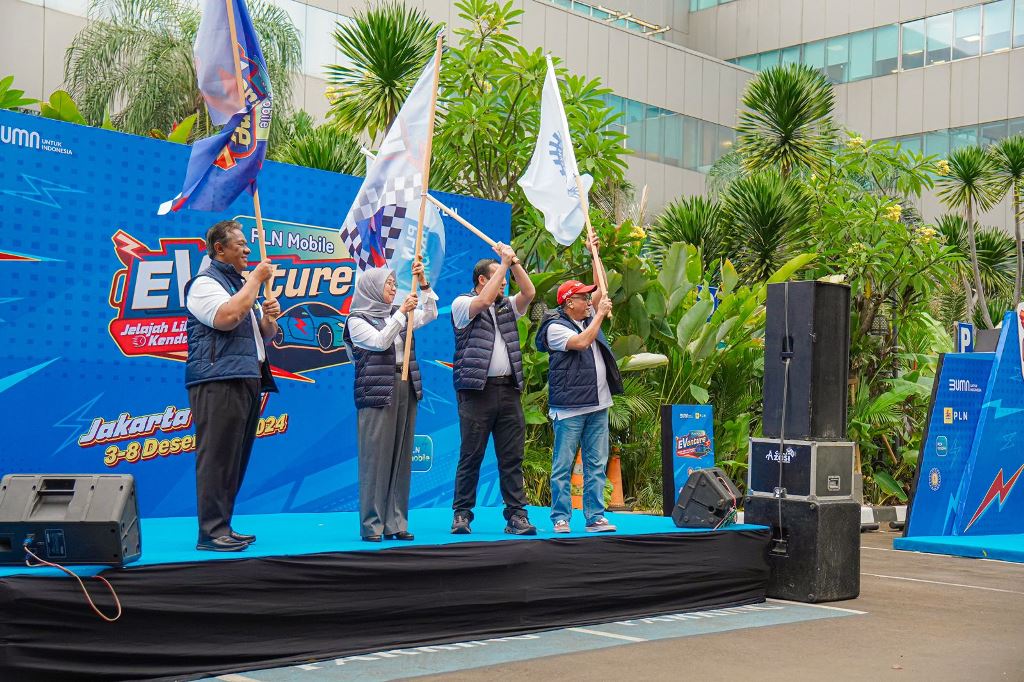 Resmi Dimulai, PLN Lepas Peserta Touring EVenture Jakarta-Bali